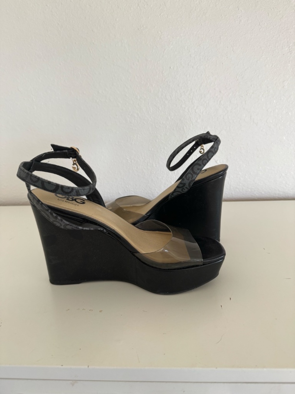 GBG Los Angeles wedge heels